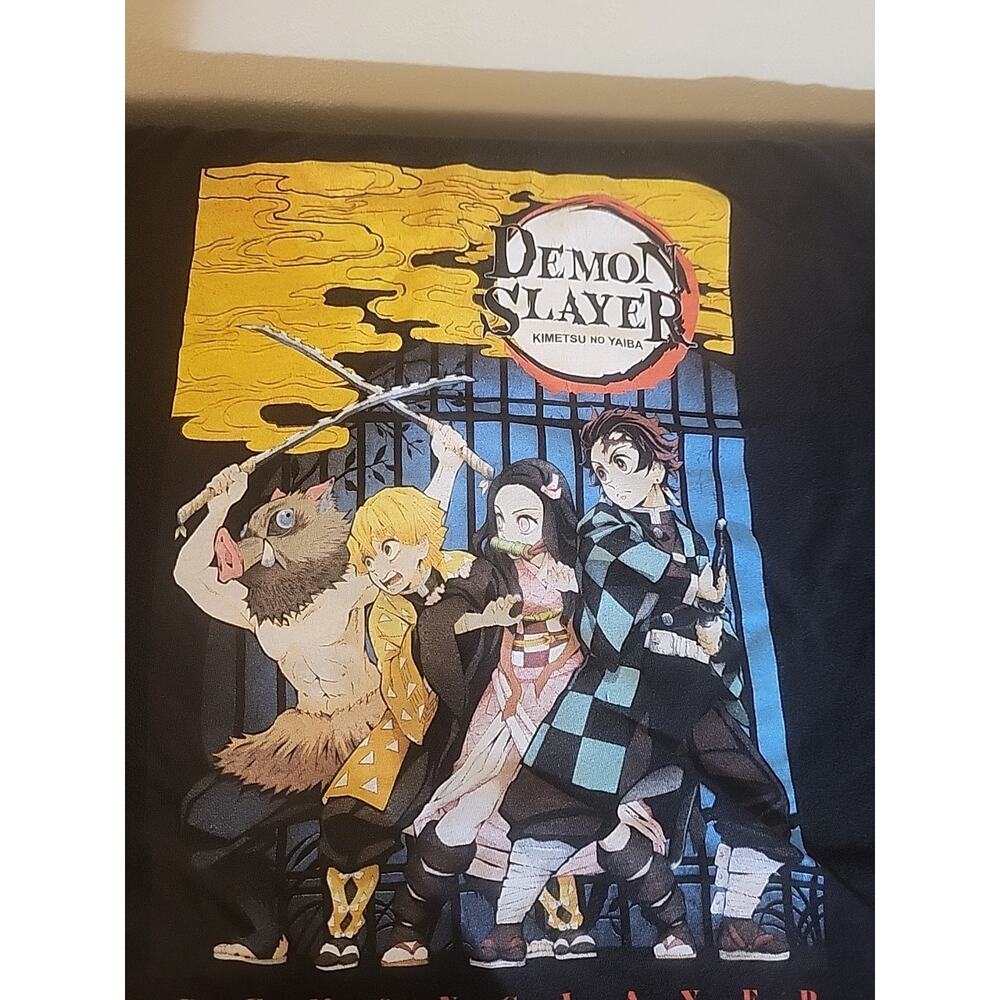 Demon Slayer‎ T-shirt Anime Japanese Shirt Manga Anime Shirt Size L Black